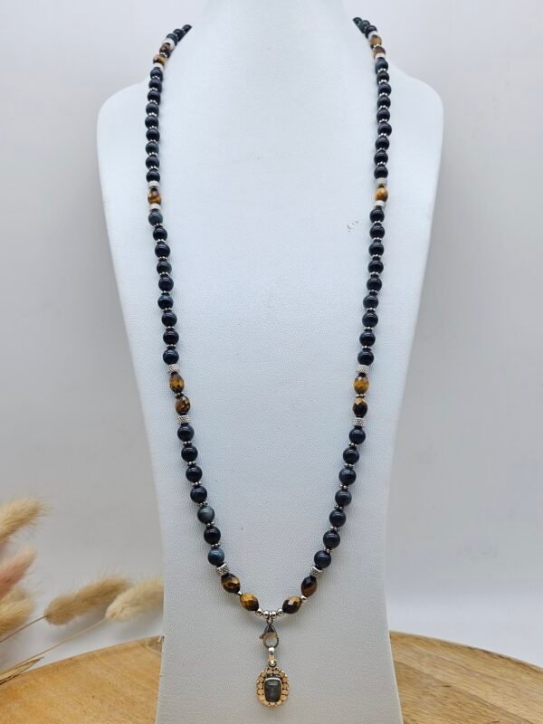 Collier long œil de faucon