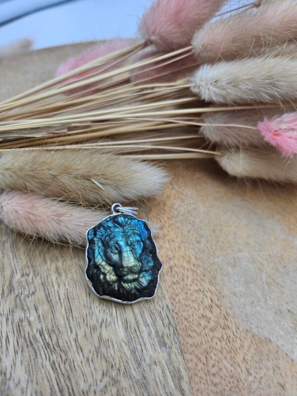 Pendentif Lion labradorite