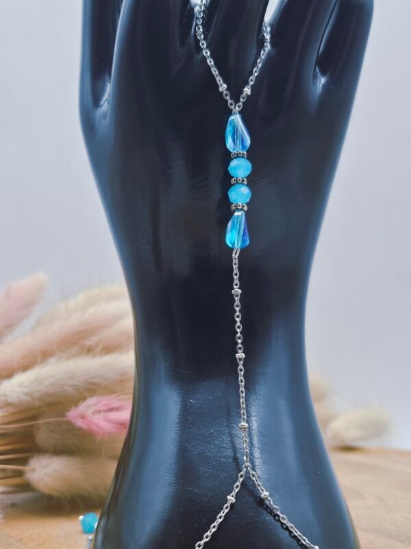 Bijou de main azur