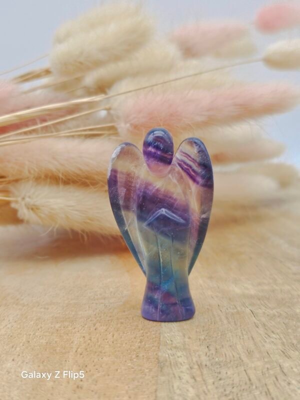 Ange en fluorite multicolore