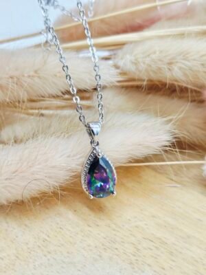 Collier larme